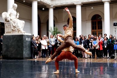 El Balet Nacional Chileno fue parte de la clausura del evento.
